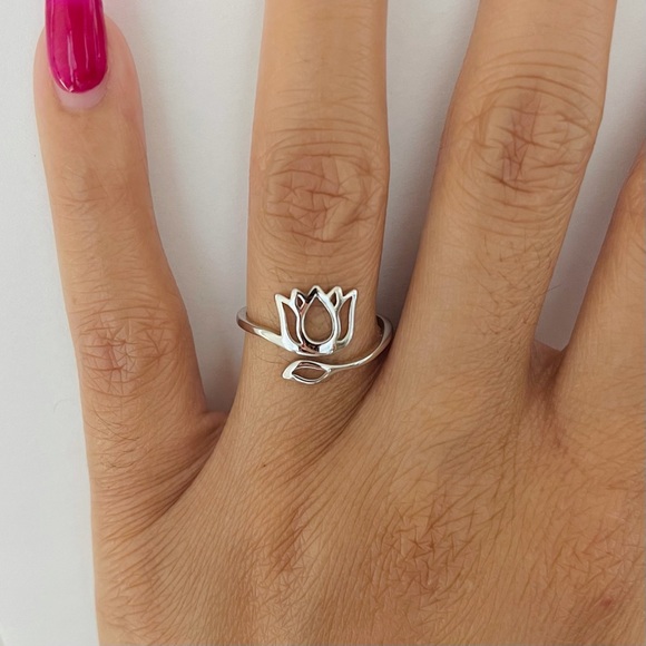 Sterling silver lotus ring, lotus flower ring, flower ring, silver lotus ring - Picture 8 of 11